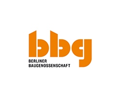 Das Logo der Berliner Baugenossenschaft zeigt stilisierte Buchstaben in Orange und Schwarz, die modern und einladend wirken.