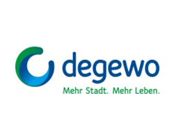 Das Logo von degewo zeigt einen stilisierten Buchstaben 'C' in Blau und Grün, umgeben von dem Schriftzug 'degewo'.